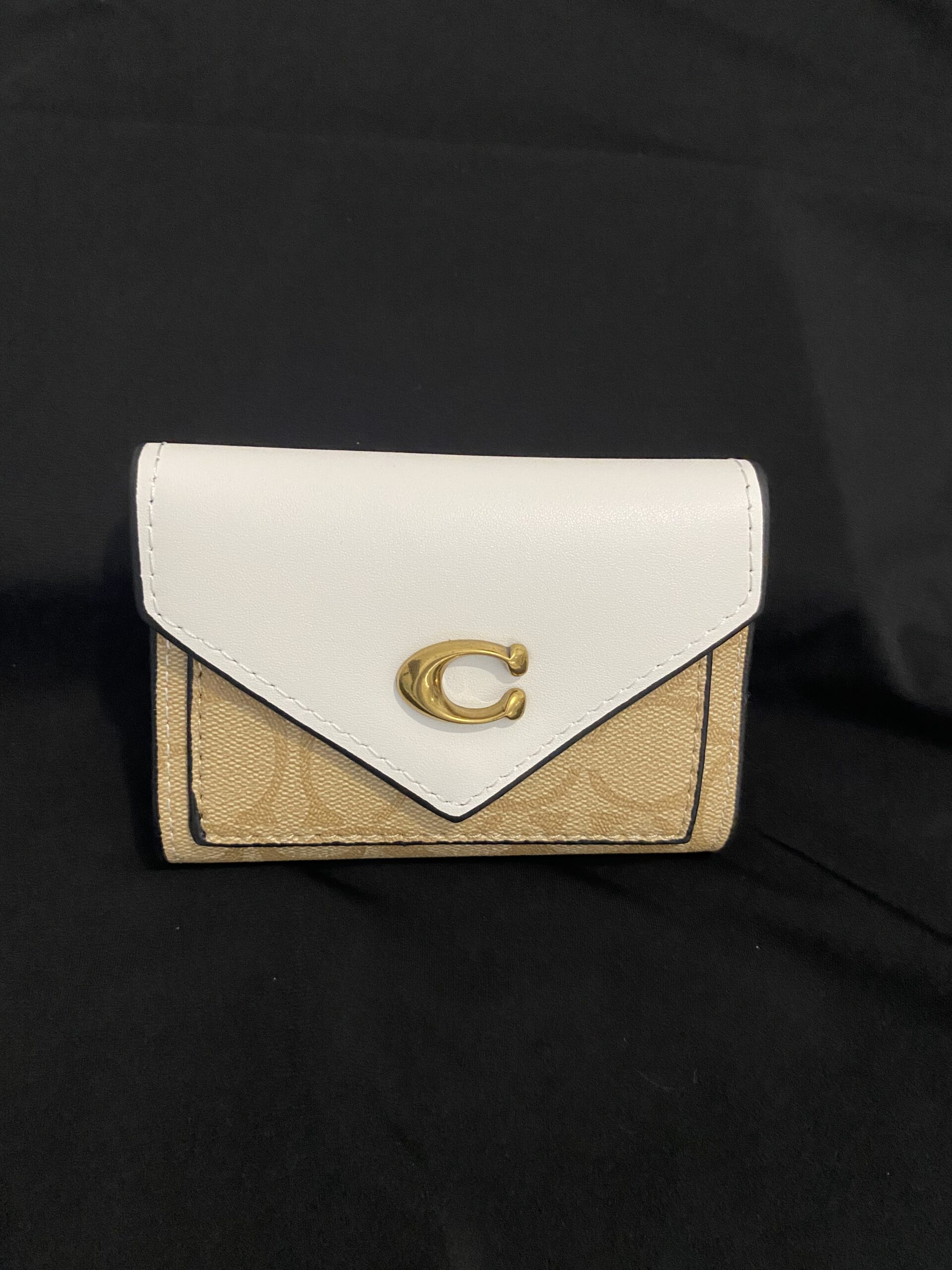 Monedero Coach