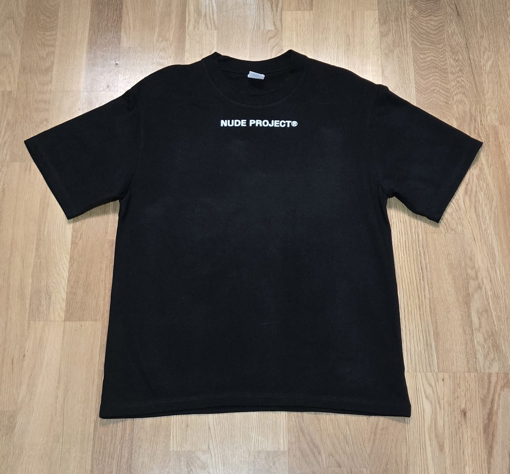 Camiseta hombre nude projets