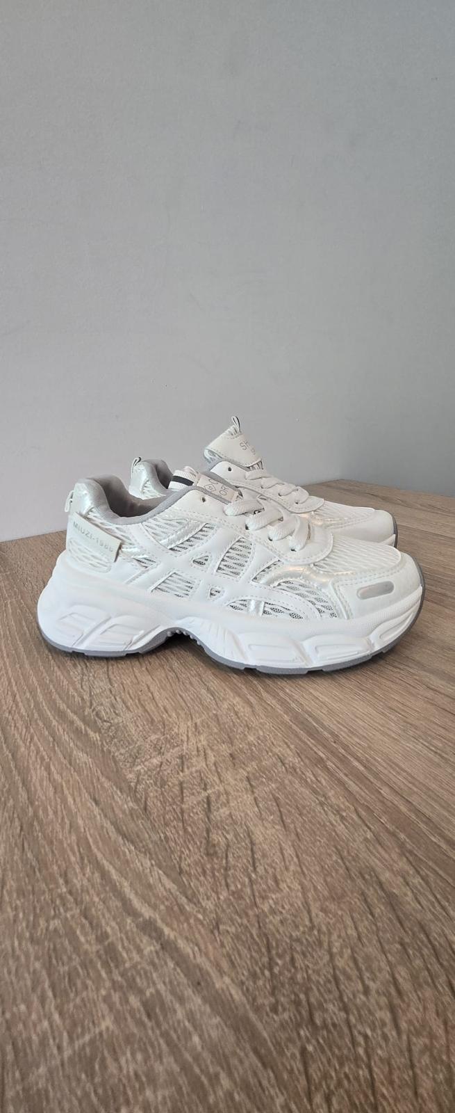 Zapatillas miuzi
