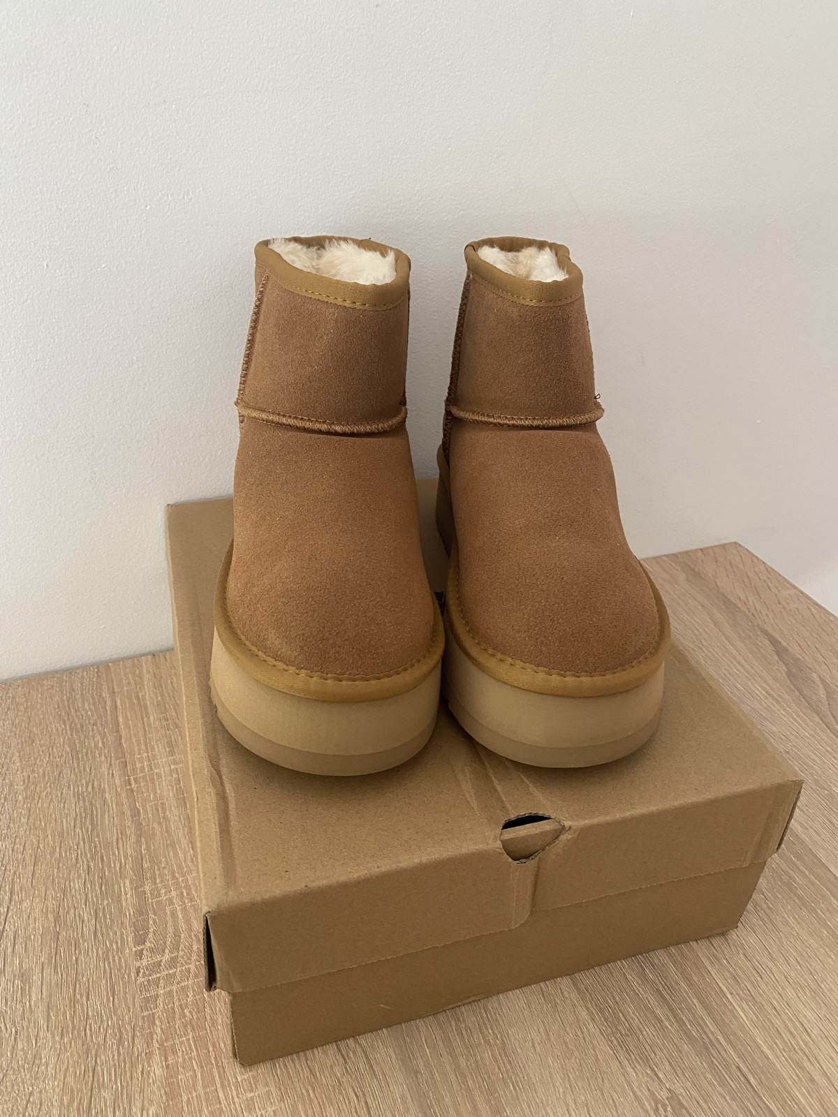 UGG PLATAFORMA - Imagen 2