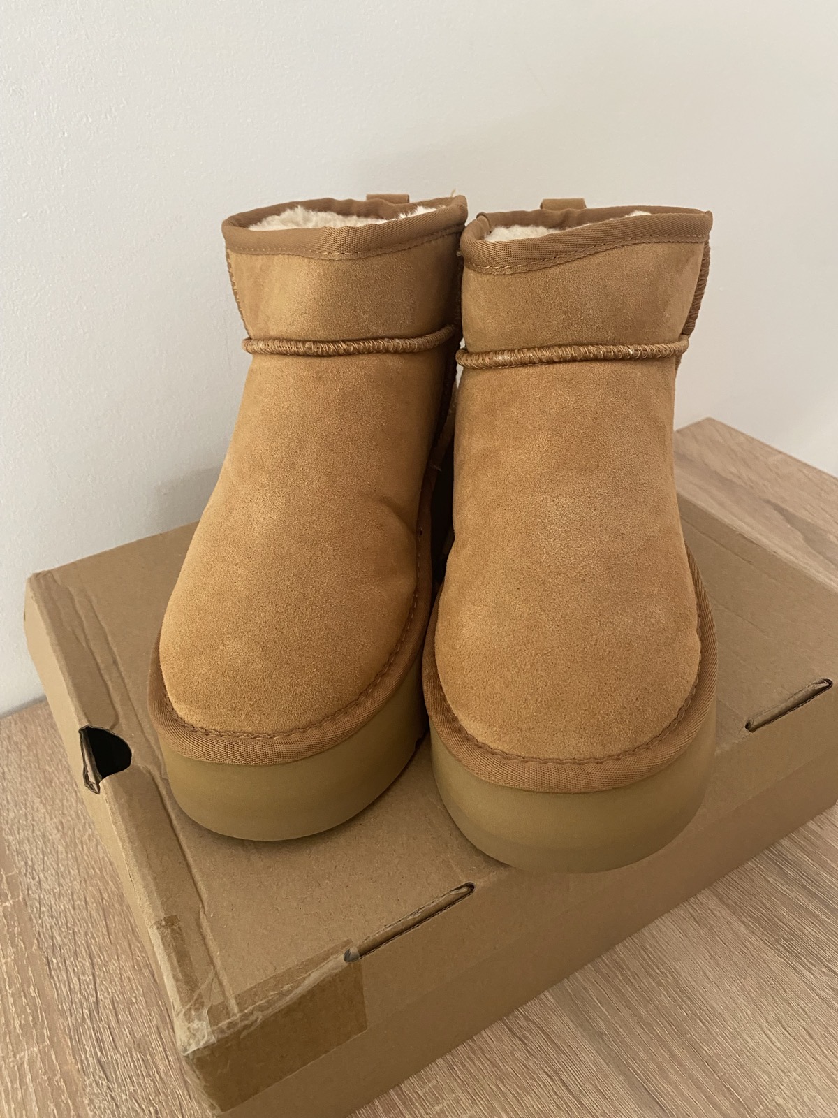 UGG PLATAFORMA - Imagen 2