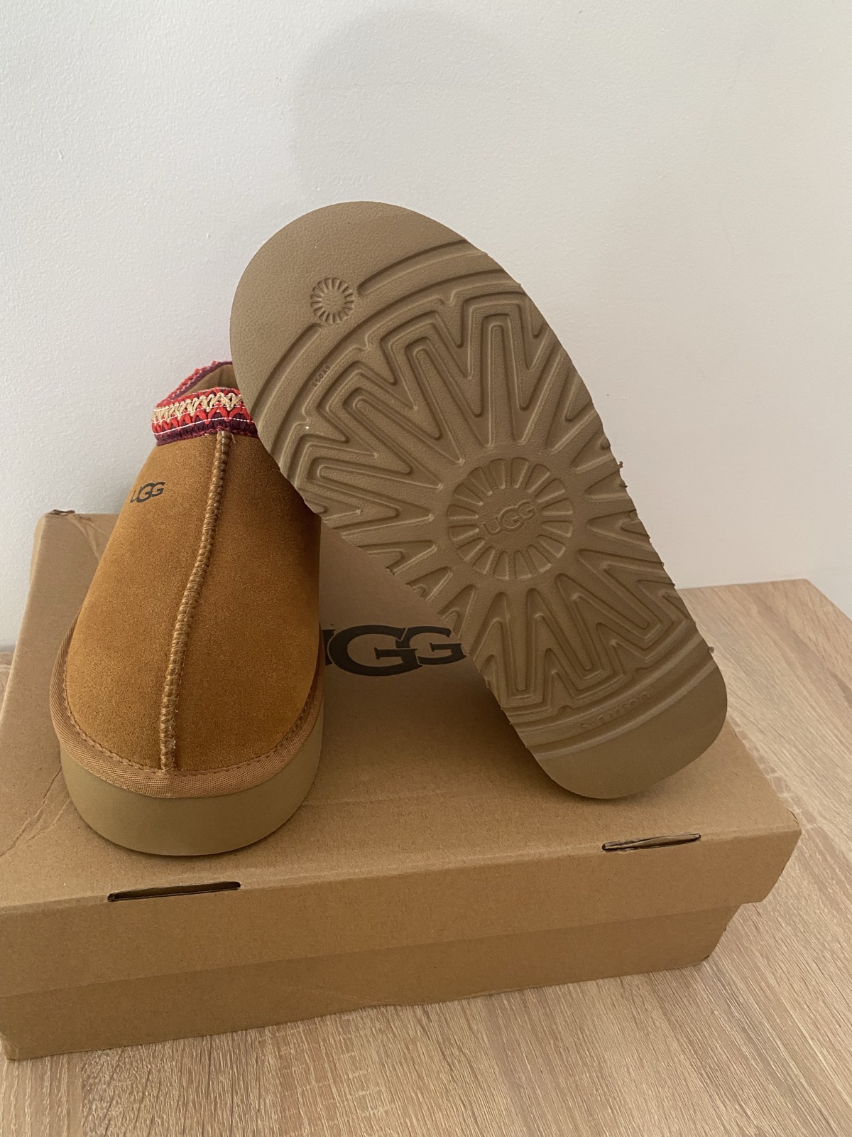 UGG ZUECO PLATAFORMA - Imagen 5