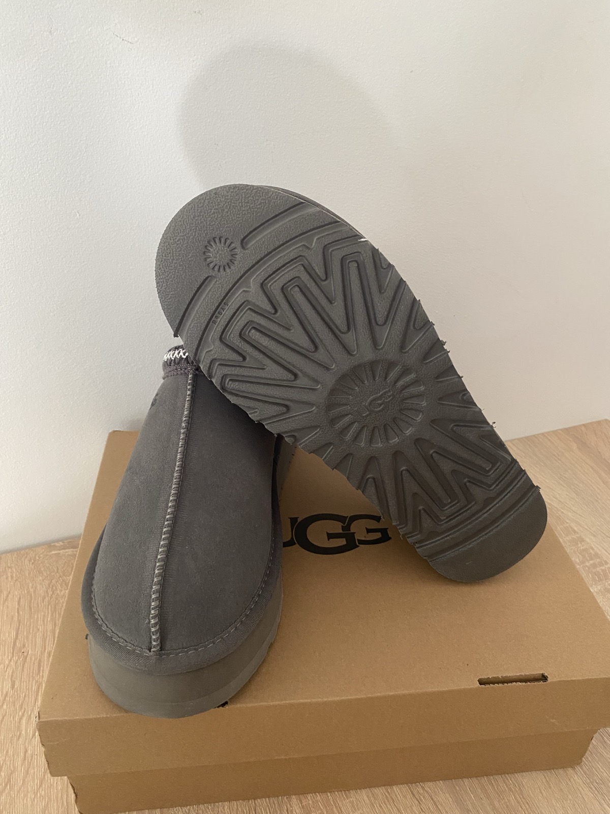 UGG ZUECO PLATAFORMA - Imagen 4