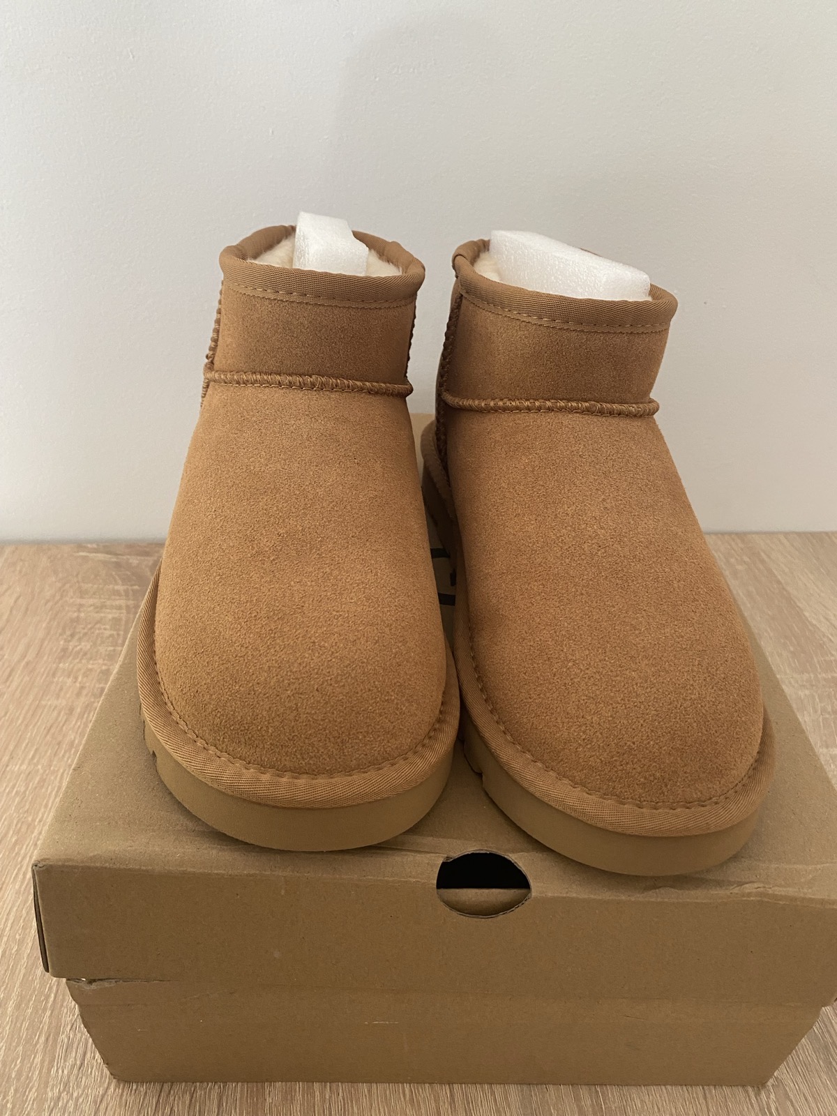 UGG BOTA BAJA - Imagen 2