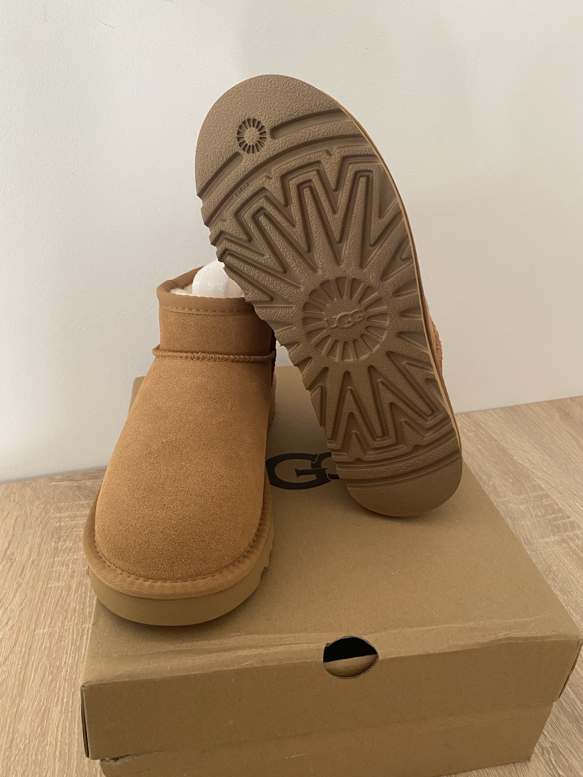 UGG BOTA BAJA - Imagen 5