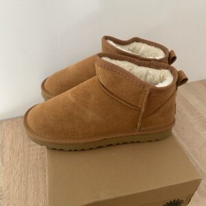 UGG BOTA BAJA