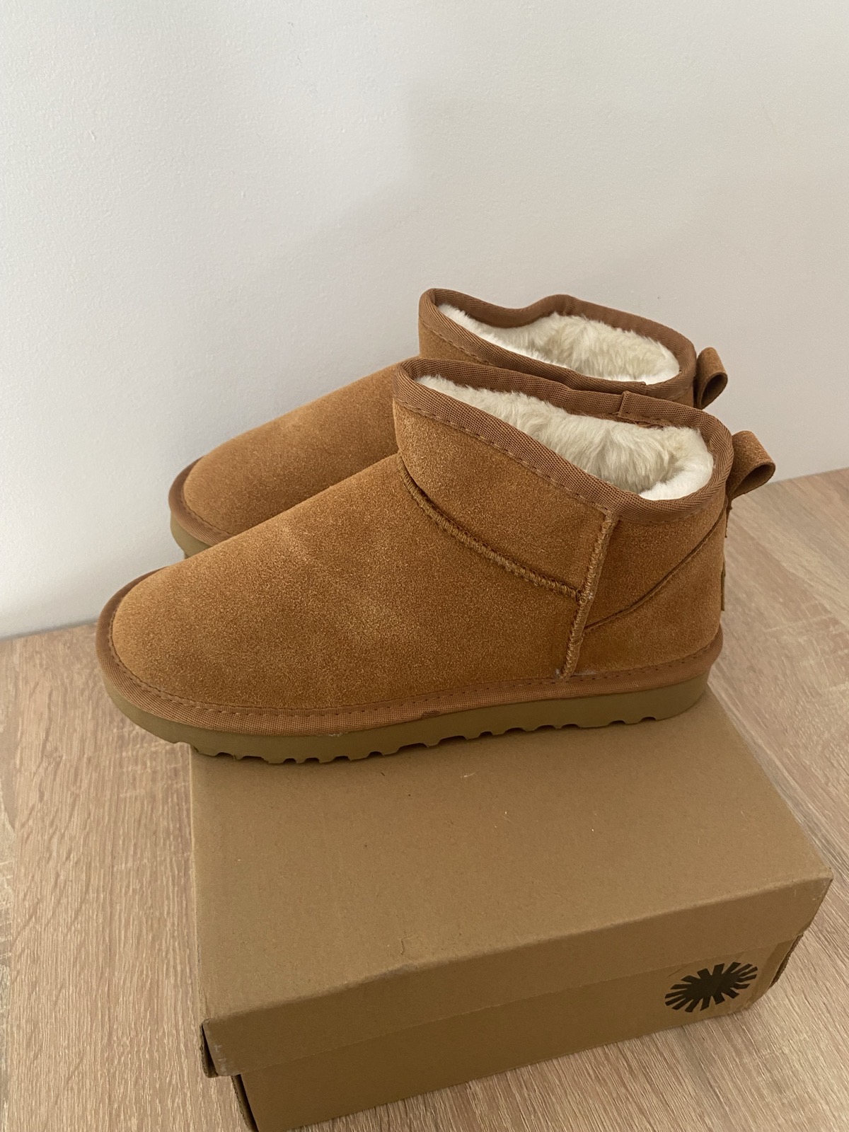 UGG BOTA BAJA